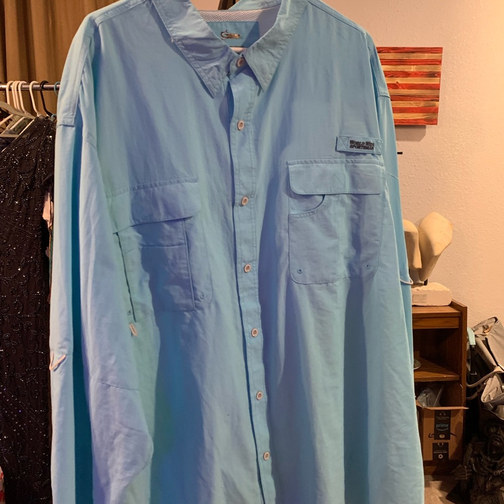 Bass Pro Shops Light Blue Casual Button Down Shirt